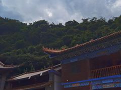 -鸡足山前檐崆峒山观音阁禅寺