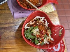 丝丝黄喉er-冒椒火辣(太古里店)