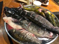 -咱屯子铁锅炖直营店(南湖大路店)
