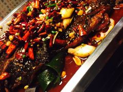 -鸣记脆皮烤鱼·海鲜烤鱼(三八广场店)
