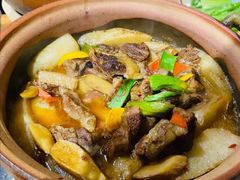 牛腩煲-九福楼大酒店