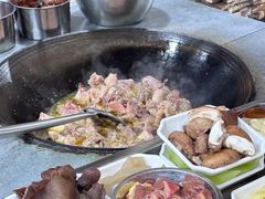 -咊记茅草棚柴火鸡(乌当店)