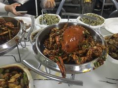 -凤凰路何眼镜香辣蟹(花果园店)