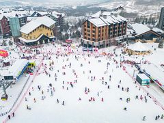 -中旅松花湖滑雪场