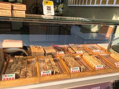 面包甜点陈列柜-馋嘴诱惑