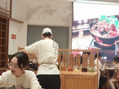 大堂-小满手工粉(上海月星环球港店)