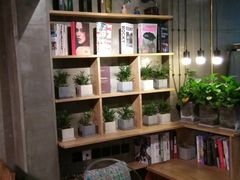 -HIGH FIVE哈福手工汉堡(桂林路店)