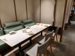 -楚山晓·湖北菜(武汉光谷K11店)