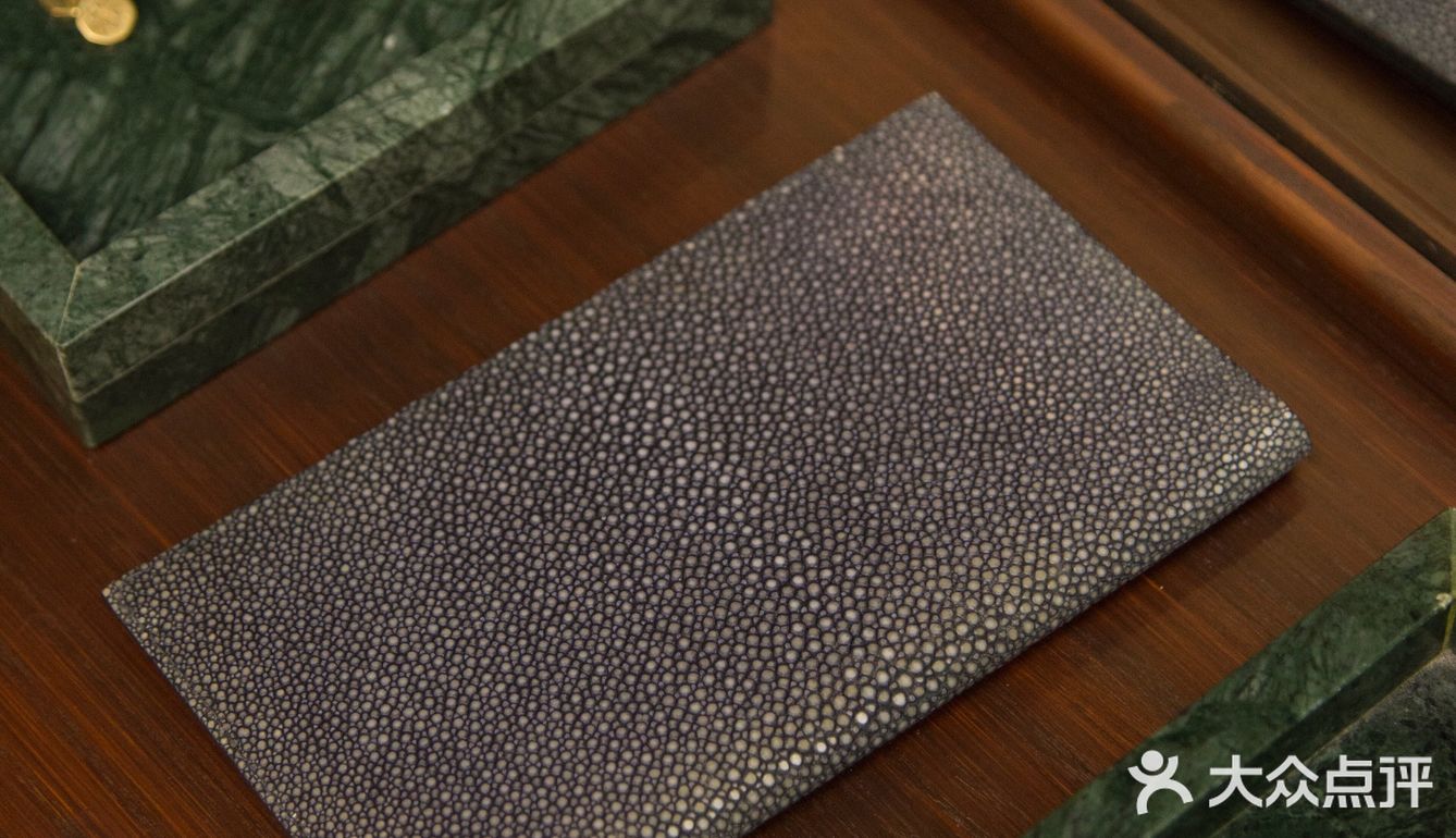 国内定制西装非他莫属