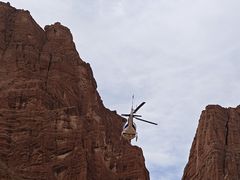 -天山神秘大峡谷