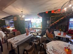 -顶峰夜宴·龙虾烧烤大排档(九江学院店)
