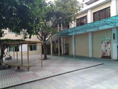 -广州市花都区新华第四小学