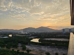 -瑰丽酒店·海吧·天际下午茶·现场DJ·天台酒吧