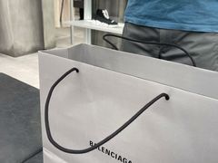 -BALENCIAGA(恒隆广场店)