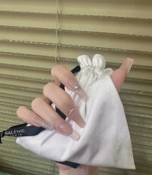 -十月·日式美甲美睫·纹眉