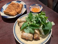 -Cuc Gach Quan Restaurant
