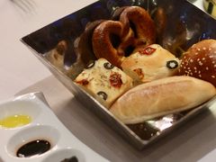 -龙虾酒吧扒房(宁波香格里拉店)