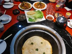 -袁小二大东北铁锅炖(吉祥村总部)