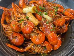 -肥肥虾庄·金牌油焖大虾(汉街SKP店)