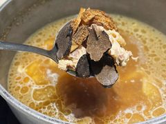 黑松露羊肚菌炖鸡-牧雲子·臻选云南菜 .商务宴请(泰然大厦店)