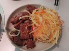 -左庭右院鲜牛肉火锅(新梅广场店)