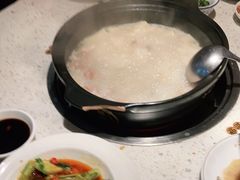 顺德鱼皮饺-顺德公广东猪肚鸡·煲仔饭(白石洲店)