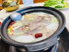 -九寨沟特色牦牛肉汤锅