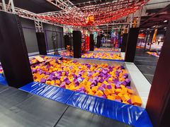 -Tenker Club弹刻极限主题公园 · 蹦床 · 团建 · 生日派对(大关店)