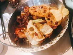 麻辣干锅牛蛙-避风塘(宝山万达店)