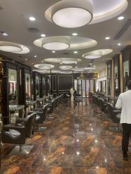 点击看大图 -八佰伴8008星级形象店