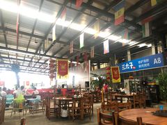 大堂-五指山生态小黄牛(皮皮虾海鲜广场店)