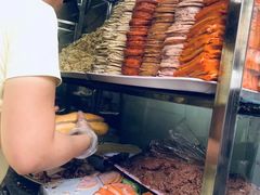 -Bánh Mì Huynh Hoa