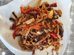 -小厨子私房菜·云南美食店