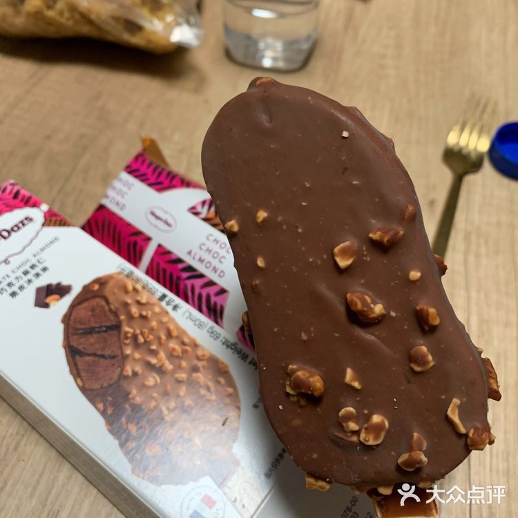 哈根达斯脆皮冰淇淋测评