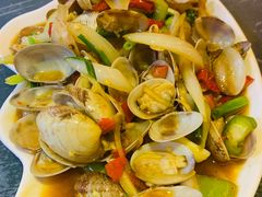 -覃记海鲜美食餐厅