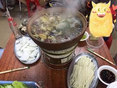 -威邵鸡煲(西华路总店)