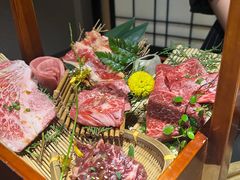 -山川小町·极番烧肉(新地假日广场店)