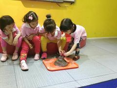 -联恩国际儿童教育·幼小衔接·少儿英语·托管班(远洋未来中心店)