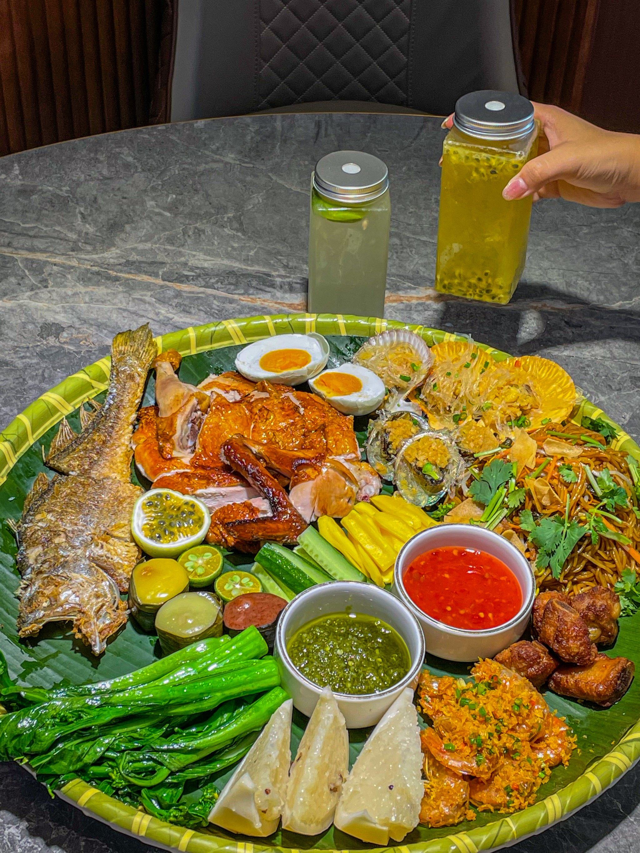 说实话 黎家簸箕饭海南菜还得去三亚吃!