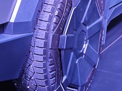 -TESLA 特斯拉(广州天环广场体验店)
