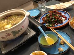 鲍鱼鸡锅-金龙·打边炉(南京西路店)