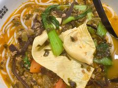 -蒙自源米线大王(花园城商场店)