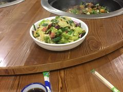 -咱屯子铁锅炖直营店(道东大鹰店)