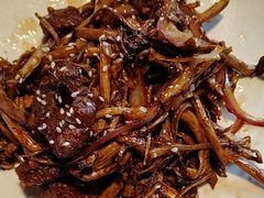 -八府香鸭·啫啫煲(华山路店)