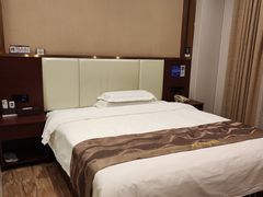 -好居商务酒店(江高亿达广场店)