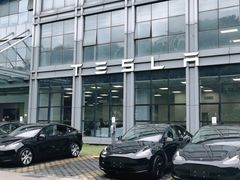 -TESLA 特斯拉(广州天环广场体验店)