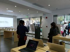 -华为授权体验店(万航渡路)