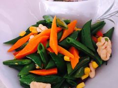 -伊和园清真餐饮