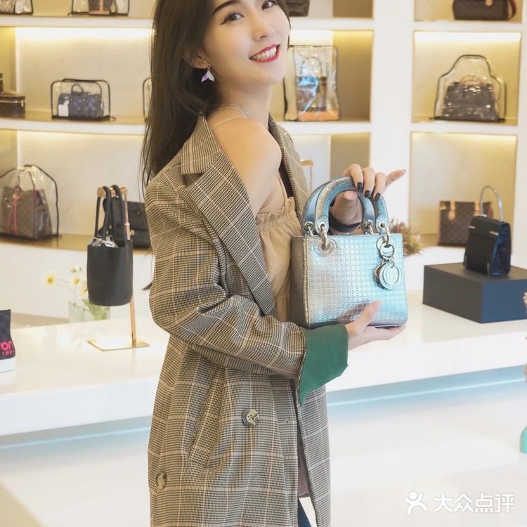 美少女拥有奢侈品不是梦|杭州探店