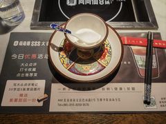 餐具摆设-尚尚仙·酸汤猪手·猪肚鸡火锅(华联万柳购物中心店)
